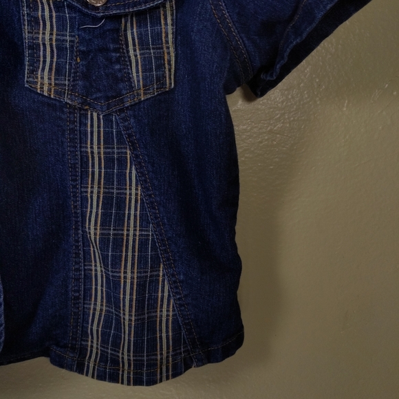 Vintage Button Down Plaid Cropped Denim Shirt - Women's - Picture 6 of 7